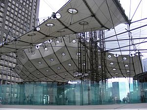 Archivo:La Défense - Grande Arche - panoramio - stone40