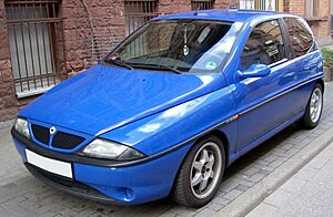 Archivo:Lancia Y front 20080320
