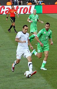 Archivo:Landon Donovan vs Algeria