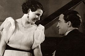 Archivo:Libertad Lamarque y Alberto Gómez en Tango