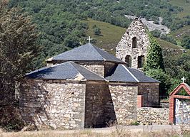 Iglesia parroquial de santa Eulalia y cementerio
