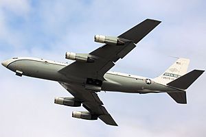 Archivo:OC-135B Open Skies - RAF Mildenhall Feb 2010 (4353740666)