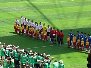 Archivo:On the pitch
