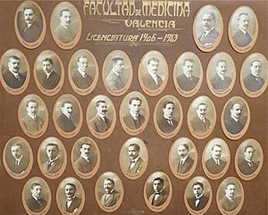 Archivo:Orla Medicina (1906-1913)