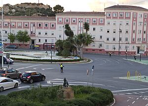 Archivo:Policía Local regulando el tráfico durante el apagón (20250428 203355)