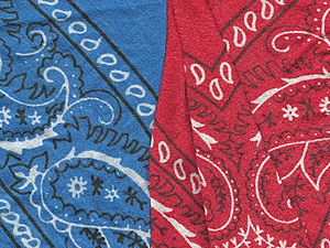Archivo:Red and blue bandannas