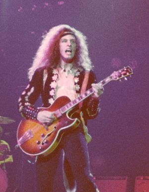 Archivo:Ted Nugent 1979 (cropped)