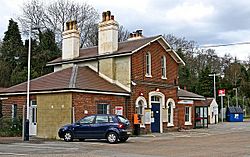 Witley railway station.jpg