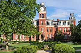 Woodburn Hall WVU (9300119056).jpg