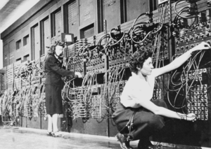 Archivo:World's First Computer, the Electronic Numerical Integrator and Calculator (ENIAC)