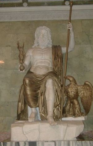 Estatua de mármol de Zeus en el Museo del Hermitage.