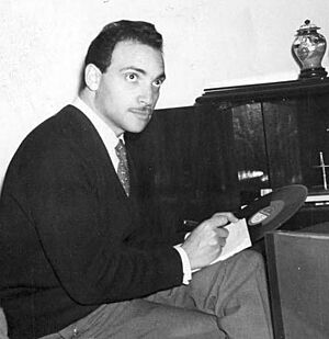 Alejandro romany flia 1960s.jpg