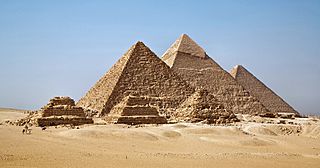 All Gizah Pyramids-2.jpg