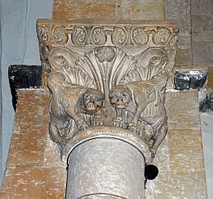 Archivo:Arenillas de San Pelayo Church of San Pelayo 002 Capital