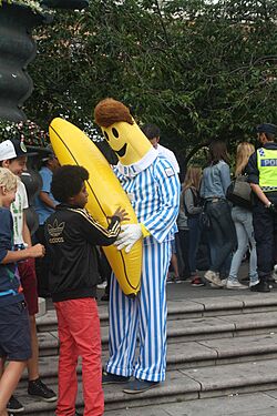 Bananas in Pyjamas - B1.JPG