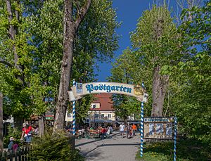 Archivo:Biergarten, Herrsching, Alemania 2012-05-01, DD 01