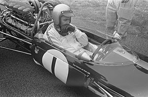 Archivo:Brabham at 1967 Dutch Grand Prix