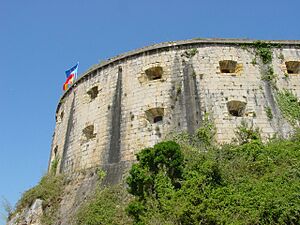 Archivo:Cantabria Santoña fuerte Sanmartin 01 lou