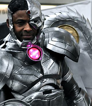 Comic Con 2013 - Cyborg and Hawkgirl (9336007294) (cropped).jpg