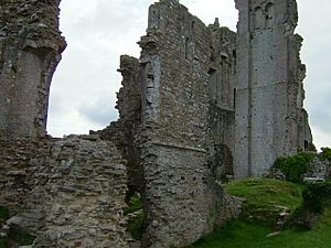 Archivo:Corfe castle3