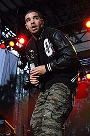 Archivo:Drake 2010