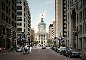 Archivo:Indiana State Capitol Market St