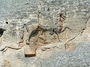 Archivo:JEŹDZIEC Z MADARY