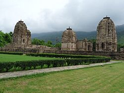 Kirimachi temple complex.JPG