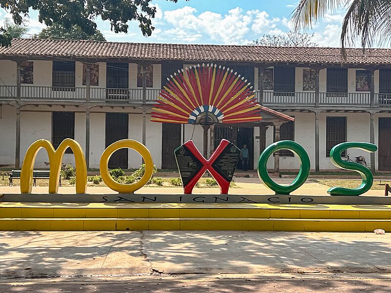 Letras turísticas de Moxos