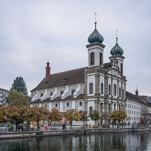 Archivo:Luzern asv2022-10 Jesuitenkirche img1