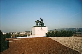 Monument a la puntaire de l'Arboç. Obra del pintor i escultor Joan Tuset i Suau