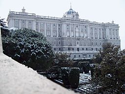 Archivo:Palacio Real (Madrid) 12