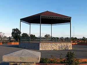 Archivo:Quiosco Parque del Andarax