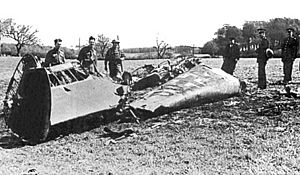 Archivo:Rudolf Hess - Bf 110D Werk Nr 3869 - Wreckage - Bonnyton Moor