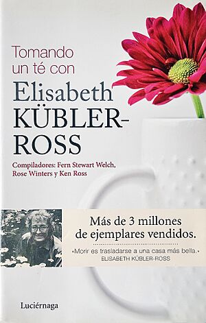 Archivo:Tomando un té con Kübler-Ross