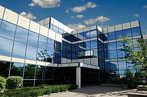Archivo:UoG-Research-Park-Centre
