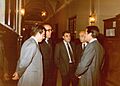 Adolfo Suárez conversa con el vicepresidente 2º de Asuntos Económicos, los ministros de Defensa y de Justicia y el diputado Miguel Herrero de Miñón