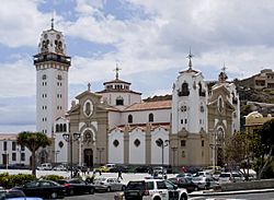Archivo:Candelaria Basilica