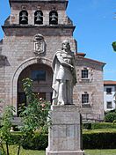 Iglesia de Nuestra Señora de la Asunción y Monumento a Don Pelayo