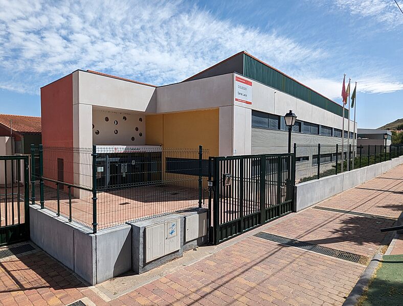 Carabaña, colegio Santa Lucía