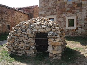 Archivo:Centro de visitantes Puente del Valle