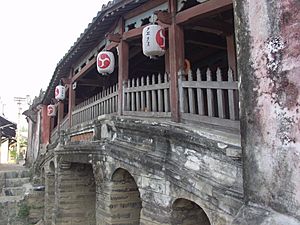 Archivo:Chua Cau Japanese Bridge