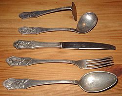 Archivo:Cutlery for children