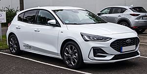 Archivo:Ford Focus 1.0 EcoBoost Hybrid ST-Line (IV, Facelift) – f 24092022