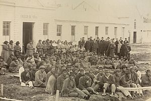 Archivo:Fueguinos en Colegio Maria Auxiliadora