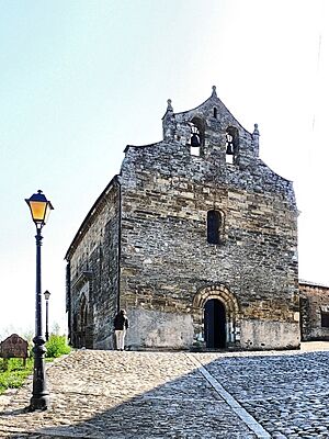 Archivo:Iglesia de Santiago de Villafranca del Bierzo