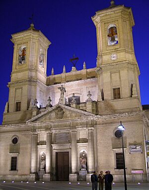 Archivo:Iglesia de la Encarnación, en Santa Fe (Granada, España)