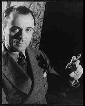 Archivo:José Iturbi