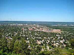 Archivo:La Crosse WI from Grandad Bluff