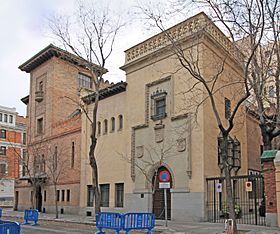 Archivo:Museo e Instituto de Valencia de Don Juan (Madrid) 05